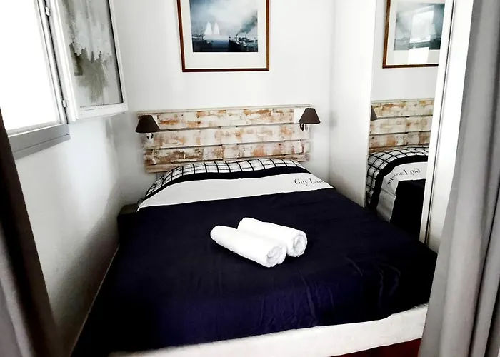 Дом отдыха Le Mazet Du Soleil D'or A 300m Nartelle