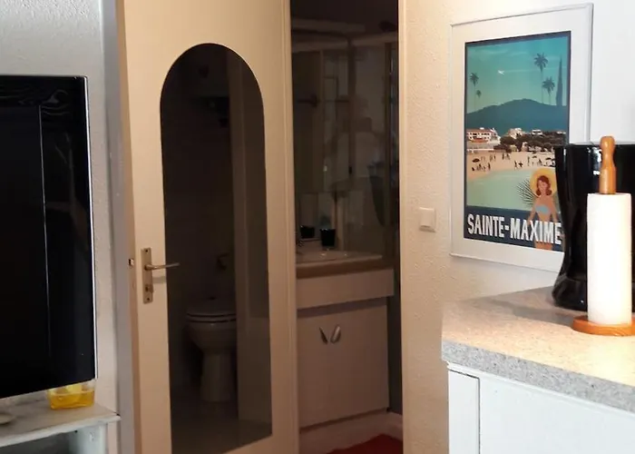 Дом отдыха Le Mazet Du Soleil D'or A 300m Nartelle